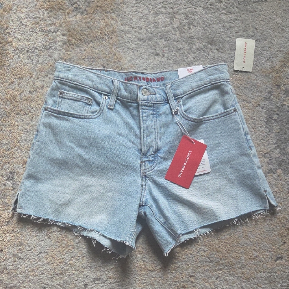 Lucky Brand 90's Midi Short - Picture 2 of 9